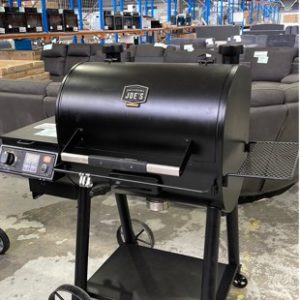 EX DEMO MODEL OKLAHOMA JOE RIDER DLX PELLET SMOKER TWO DISTINCT COOKING MASSIVE TEMP RANGE 80 - 340 DEGREE RRP$1649 WITH 3 MONTH WARRANTY *HAS BEEN DEMO COOKED IN*
