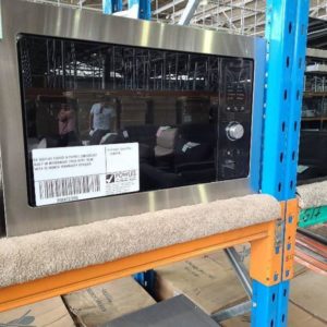EX DISPLAY FISHER & PAYKEL OM25BLSX1 BUILT IN MICROWAVE OVEN WITH TRIM WITH 12 MONTH WARRANTY RPR$849