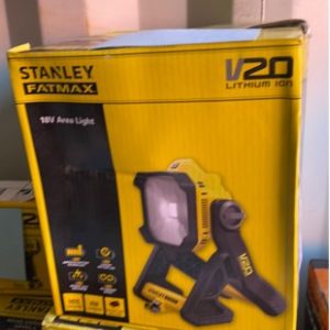 STANLEY 18V AREA LIGHT SFMCL030B TOOL ONLY