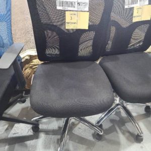 SAMPLE STOCK MESH/FABRIC CHAIR HEIGHT ADJUSTABLE BACKREST & SEAT ADJUSTABLE 160KG WEIGHT RATED RRP$299