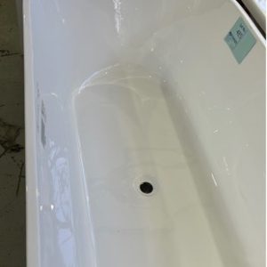 1700MM ACRYLIC WHITE FREESTANDING BATH TUB - CRACKED SOLD AS IS