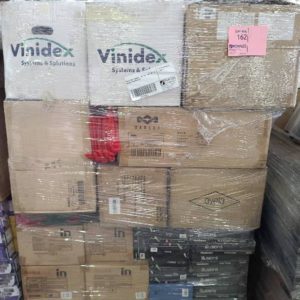 PALLET OF ASSORTED TAPWARE SHOE BOXES XMAS STOCKINGS ETC