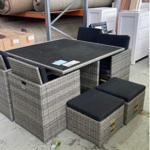 EX DISPLAY EXCALIBUR OUTDOOR LIVING SEASIDE 9 PIECE DINING SETTING RRP$1399