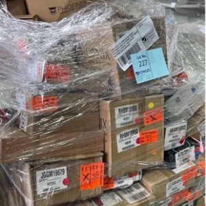 LARGE PALLET OF ASSORTED BATHROOM ACCESSORIES SUCH AS TAPWARE WALL MIXERS TOILET ROLL HOLDERS TOWER MIXERS AND SOME DOOR HARDWARE