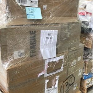 LARGE PALLET OF ASSORTED BATHROOM ACCESSORIES