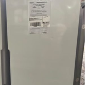 WESTINGHOUSE WBE4500WB 453 LITRE WHITE FRIDGE WITH BOTTOM MOUNT FREEZER RRP$1299 WITH 6 MONTH WARRANTY