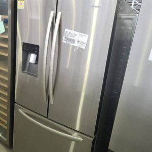 EX DISPLAY HISENSE 600 LITRE S/STEEL FRENCH DOOR FRIDGE WITH ICE & WATER (NON PLUMBED) HR6FDFF630S WITH 6 MONTH BACK TO BASE WARRANTY SKU360027066