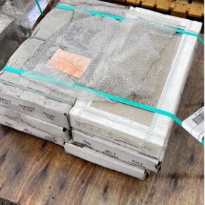 PALLET OF PORCELAIN PAVERS/STAIR TREADS 600 X 300 X 20MM 24 PIECES