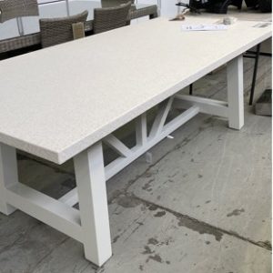 NEW SONIC TABLE 2200MM X 1000MM 75588 RRP$1499