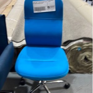SAMPLE CHAIR - LIGHT BLUE STUDENT CHAIR SEAT HEIGHT ADJUSTABLE RRP$99