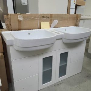 NEW 1200MM DOUBLE BOWL GLOSS WHITE VANITY WITH GLASS DOORS P892-1200GD
