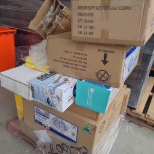 PALLET OF ASSORTED POOL ACCESSORIES