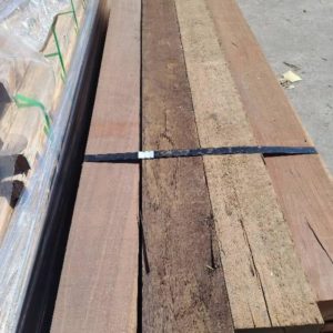 125X125 H4 SPOTTED GUM POSTS-8/2.1