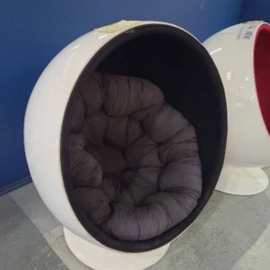LARGE ROUND DESIGNER EGG CHAIR WITH BLACK CUSHIONS SOLD AS IS