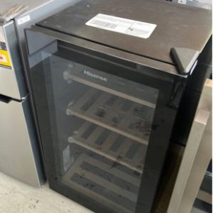REFURBISHED HISENSE 30 BOTTLE WINE COOLER SINGLE ZONE HRWC30 WITH 3 MONTH BACK TO BASE WARRANTY SOLD AS IS