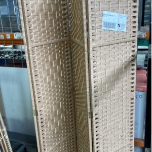 EX HIRE NATURAL WEAVE SCREEN SOLD AS IS