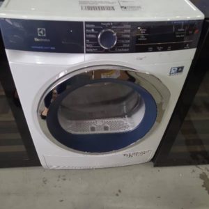 ELECTROLUX 9KG HEAT PUMP DRYER EDH903BEWA 7 STAR ENERGY RATING WITH ADVANCED SENSOR DRY WITH 12 MONTH WARRANTY RRP$1799