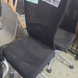 EX HIRE MESH BACK OFFICE CHAIR SOLD AS IS