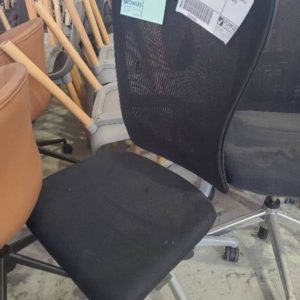 EX HIRE MESH BACK OFFICE CHAIR SOLD AS IS