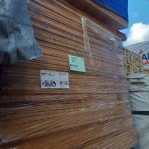 2400X1200X8MM PLYWOOD SHEETS- (PACK MAY BE SLIGHTLY WEATHERED)