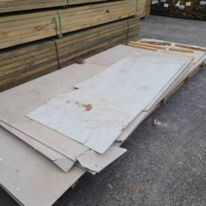 PACK OF MIXED DAMAGED CEMENT SHEETS