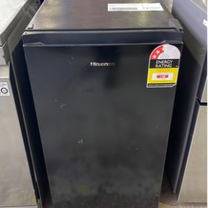 REFURBISHED HISENSE 125 LITRE BAR FRIDGE HRBF125B WITH 3 MONTH BACK TO BASE WARRANTY SOLD AS IS