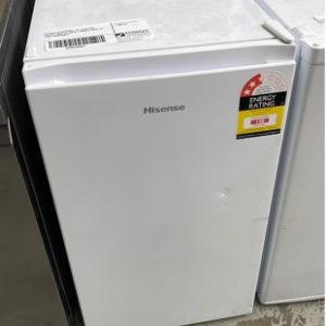 REFURBISHED HISENSE 125 LITRE BAR FRIDGE HRBF125 WITH 3 MONTH BACK TO BASE WARRANTY SOLD AS IS