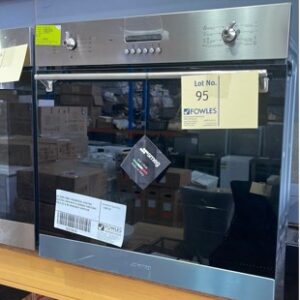 EX DEMO SMEG THERMOSEAL SFA579X2 ELECTRIC OVEN WITH 9 COOKING FUNCTIONS SOLD AS IS NO WARRANTY RRP$1790
