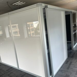 ORANGEBOX ACOUSTIC RELOCATABLE OFFICE POD RED DESIGNED TO ADDRESS THE ISSUE OF FLEXIBILITY AND ACOUSTICS ON AN OPEN PLAN WORKSPACE. 4400L X 4000W X 2200H ON SITE PICK UP FROM MELB CBD