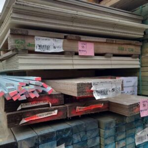 PACK OF MIXED LVL BEAMS & PRIMED TIMBER MOULDINGS