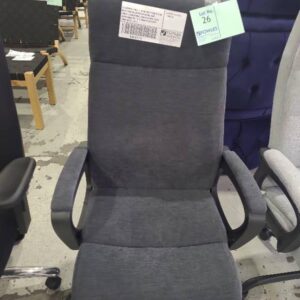EX SAMPLE CHAIR - DARK GREY FABRIC HIGH BACK PADDED EXECUTIVE CHAIR SEAT HEIGHT ADJUSTABLE PADDED ARMS WITH CHAIR BACKREST TILT WEIGHT CAPACITY 135KG RETAIL $249