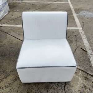 EX HIRE WHITE PU CHAIR NO ARMS SOLD AS IS