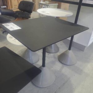 DING BAR TABLE WITH CONCRETE BASE AND BLACK POWDERCOATED ALUMINIUM TOP AND SUPPORT CCFT-239053