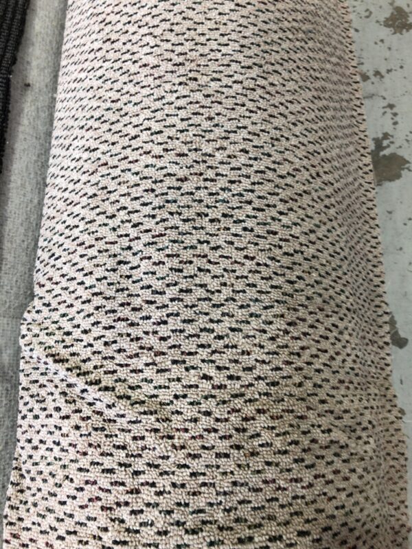 AUCTION CARPET