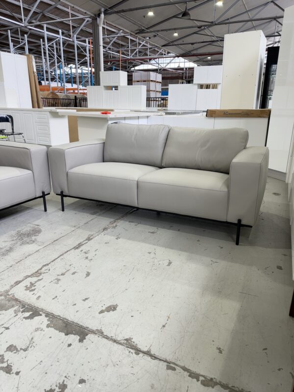 BRAND NEW PEWTER THICK LEATHER MID CENTURY DESIGN LOUNGE SUITE, 2.5 SEATER COUCH & 2 SEATER COUCH RRP$4999