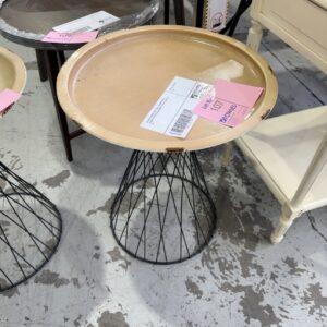 EX HIRE ROUND SIDE TABLE, CREAM METAL ROUND TOP WITH BLACK METAL BASE, SOLD AS IS