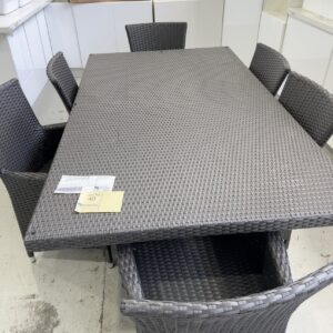 EX HIRE RATTAN OUTDOOR DINING TABLE WITH CHAIRS, NO GLASS FOR TABLE TOP, SOLD AS IS