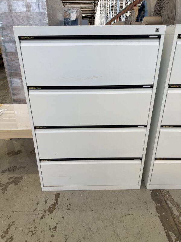 EX HIRE LARGE WHITE METAL 4 DRAWER FILING CABINET, NO KEYS, SOLD AS IS