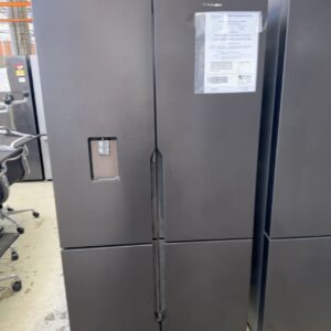 WESTINGHOUSE WQE5660BA MATTE BLACK QUAD DOOR FRIDGE 564 LITRE WITH NON PLUMBED WATER DISPENSER, FULL WIDTH CRISPERS, FRESH SEAL CRISPERS, TWIST & SERVE ICE, 4 STAR ENERGY RATING WITH 12 MONTH WARRANTY