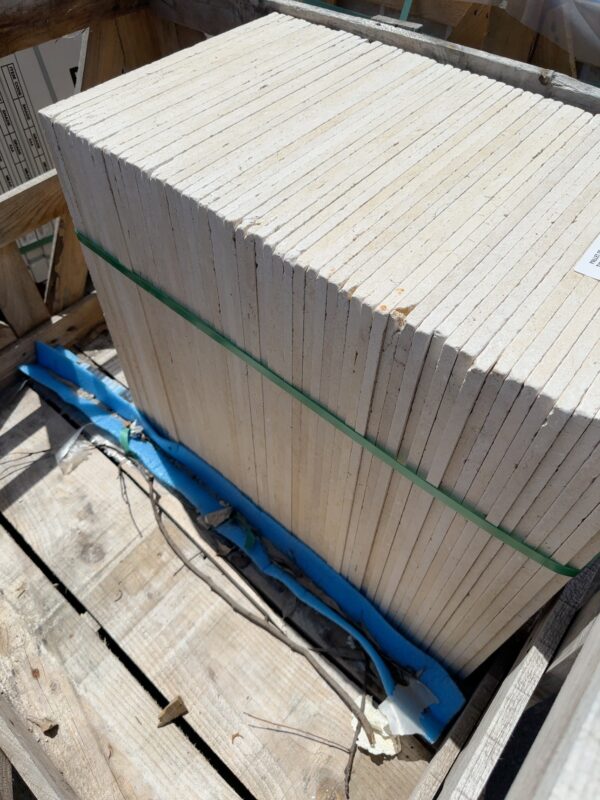 PALLET OF CREMA SIENA TUMBLED & ETCHED LIMESTONE