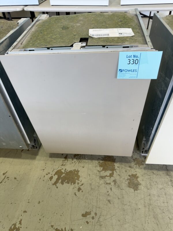 EX DISPLAY SIEMENS IQ500 FULLY INTEGRATED DISHWASHER, SN65HX01CA, SOLD AS IS NO WARRANTY
