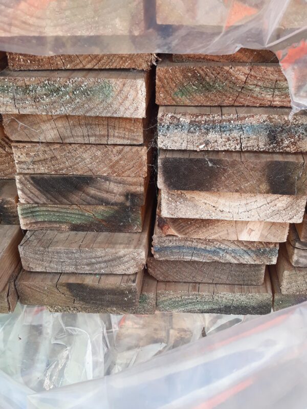 140X35 MGP10 PINE-62/6.0 (THIS PACK IS AGED STOCK AND MAY CONTAIN MOULD. SOLD AS IS)