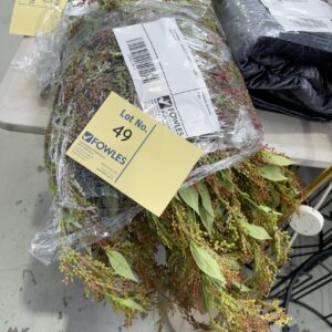 EX STAGING - BUNCH OF ARTIFICIAL PLANTS, SOLD AS IS