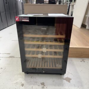 VINTEC 50 BOTTLE SINGLE ZONE WINE CABINET, HUMIDITY RECYLCING SYSTE, ADJUSTABLE SHELVES, ANTI UV GLASS RRP$1899 WITH 12 MONTH WARRANTY
