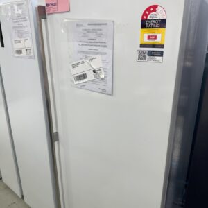 WESTINGHOUSE WFB4204WC-R WHITE SINGLE DOOR FREEZER, 388 LITRE WITH 12 MONTH WARRANTY