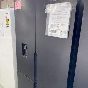 WESTINGHOUSE WQE5660BA MATTE BLACK QUAD DOOR FRIDGE 564 LITRE WITH NON PLUMBED WATER DISPENSER, FULL WIDTH CRISPERS, FRESH SEAL CRISPERS, TWIST & SERVE ICE, 4 STAR ENERGY RATING WITH 12 MONTH WARRANTY