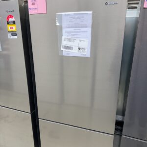 WESTINGHOUSE WBE4302AC-R SILVER, 425 LITRE BOTTOM MOUNT FRIDGE, FULLY ADJUSTABLE INTERIOR WITH SPILLSAFE SHELVES, WITH 12 MONTH WARRANTY