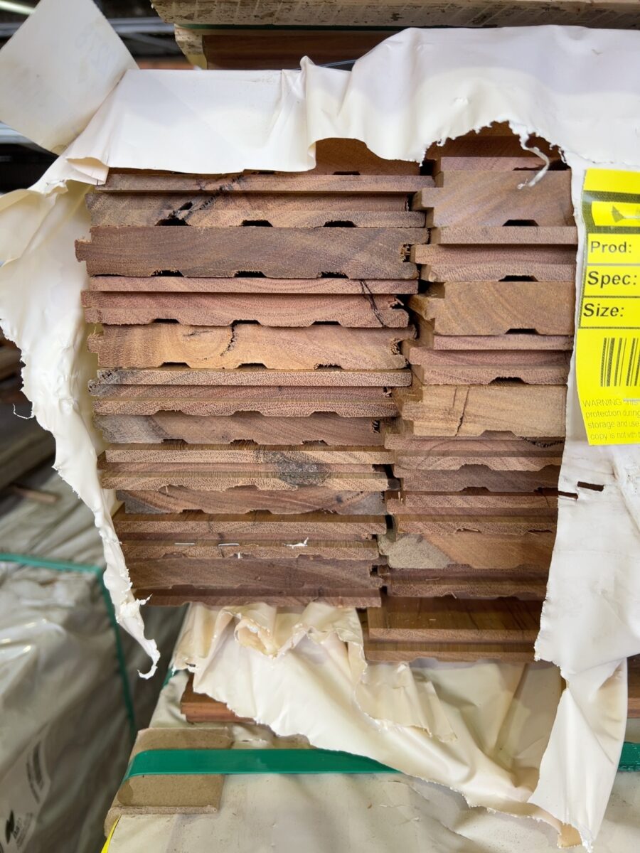 130X19 FEATURE GRADE SPOTTED GUM FLOORING