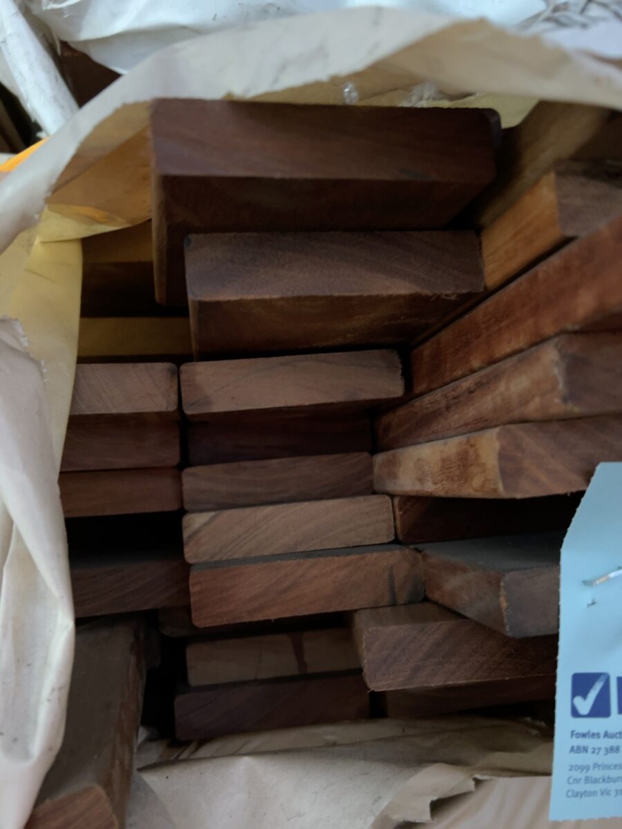86X19 FEATURE GRADE QLD MIX HWD DECKING (PACK CONSISTS OF RANDOM SHORT LENGTHS)