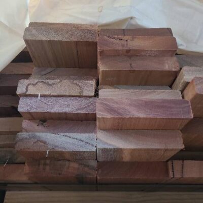 86X19 FEATURE GRADE SPOTTED GUM DECKING (PACK CONSISTS OF RANDOM SHORT LENGTHS)